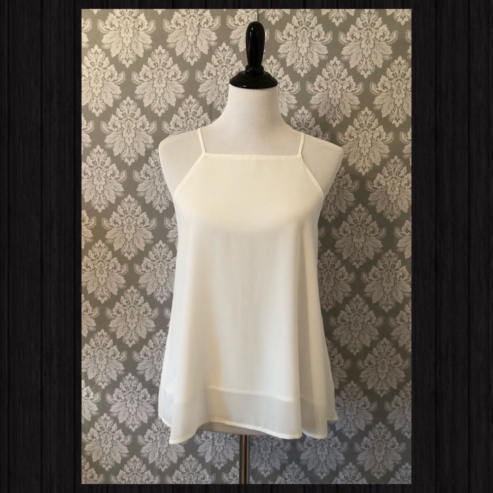 🆕Sans Souci High Neck White Top🆕